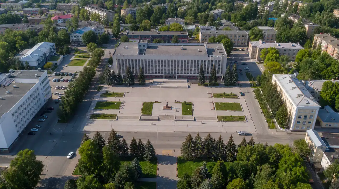 Депутаты Госсовета почтили память руководителей парламента разных лет и выдающихся татарстанцев